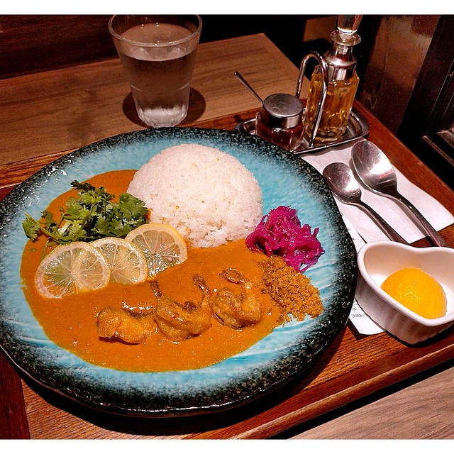 「スパイシーシュリンプのレモンカリー」恋とスパイス新宿中村屋グランスタ東京@東京駅