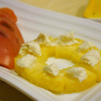 【うちレシピ】カットパイナップルのクリームチーズのせ / 【参加中】口どけなめらか♪クリームチーズレシピコンテスト