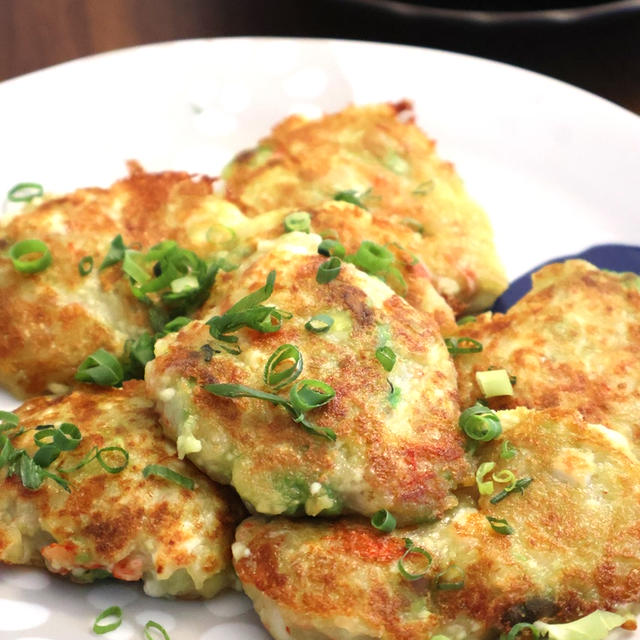 もちもち食感がハマっちゃう！＊アボカドとかにかまのチーズお焼き＊