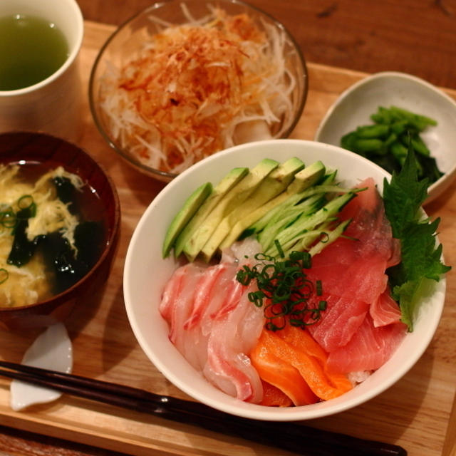 ■まぐろ、真鯛、サーモンの海鮮丼♡