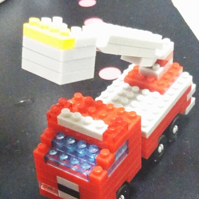 ダイソー☆完成！プチブロック消防車
