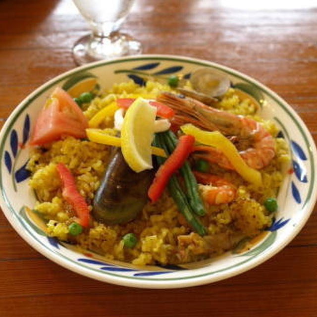 湯の児スペイン村でパエリアを食べてきました。