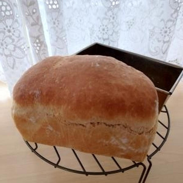 醤油麹全粒粉ミニ食パン🎵