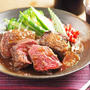 牛さがりステーキ、肉専用黒ワイン「カーニヴォ（サントリー）」