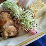 昆布なますからサラダへ！  チキンロールをプラス！