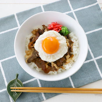 月見とろろ牛丼