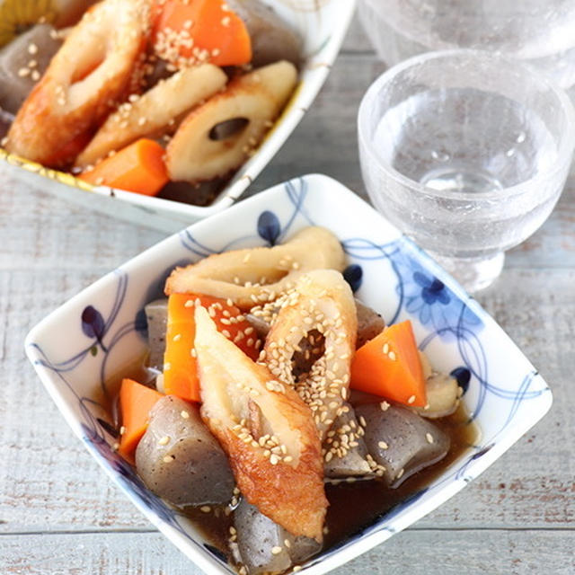 こんにゃくとちくわとにんじんの炒め煮