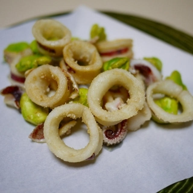 ヤリイカとそら豆の揚げ物 と あさりの酒蒸し