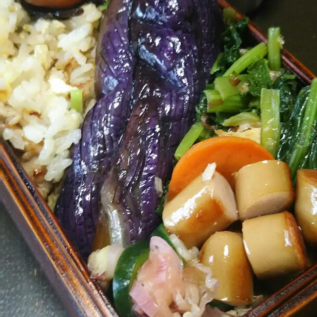 豚小間炒飯といろいろ弁当