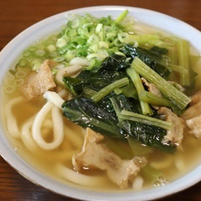 残り物再利用で「小松菜油かすうどん」
