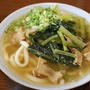 残り物再利用で「小松菜油かすうどん」