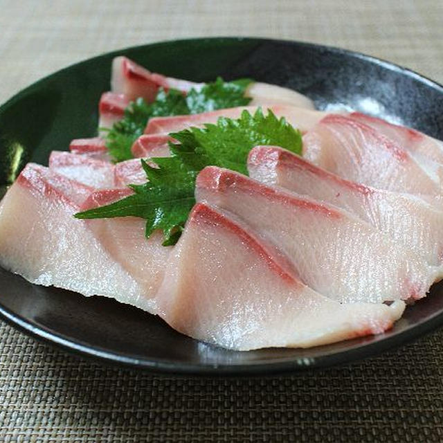 ちょっと厚切りのぶりで・・・しゃぶしゃぶ鍋