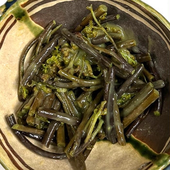 蕨の酢味噌和え