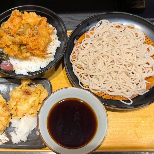 立ち蕎麦行脚「小諸そば神保町店のかき揚げ丼セット」