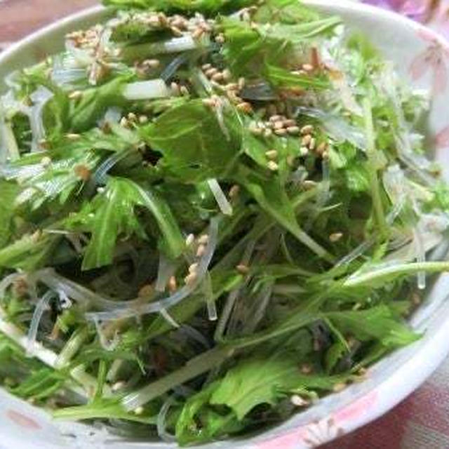 混ぜるだけ白だしで決まる♪　水菜と春雨のおかかじゃこサラダ