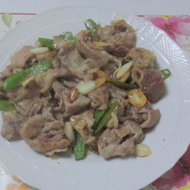 豚ももとさやいんげんの中国風炒め物★★★