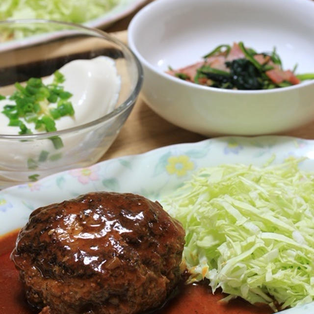 安定の美味しさ♪オットが作るハンバーグ☆早朝ウォーキング