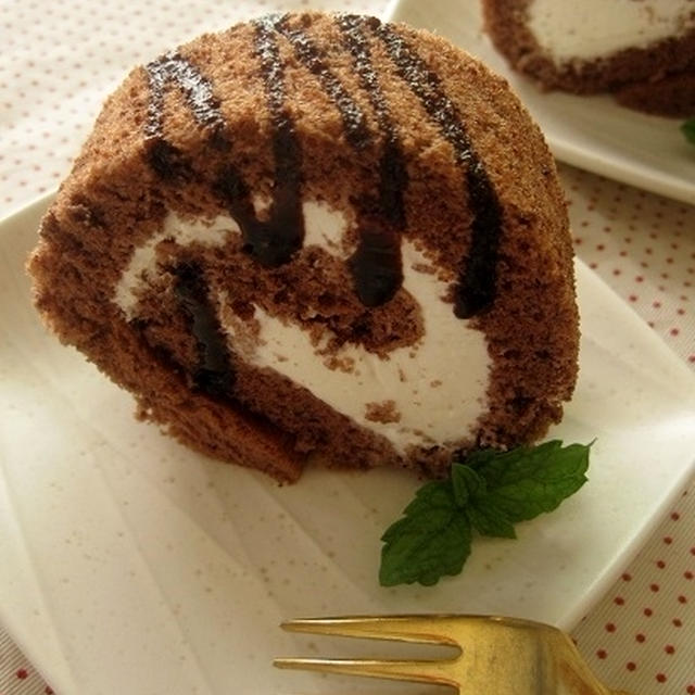 ココアロールケーキ