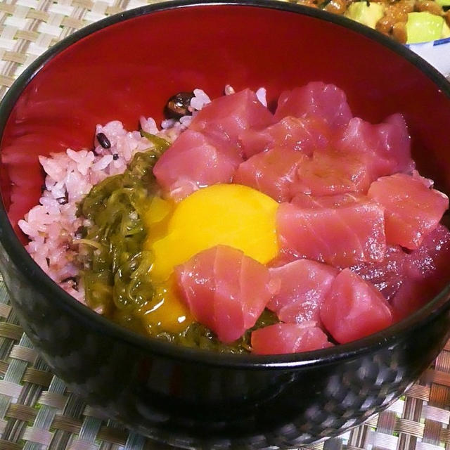 マグロめかぶ丼 レシピ 作り方 By Ryotaさん レシピブログ 料理ブログのレシピ満載