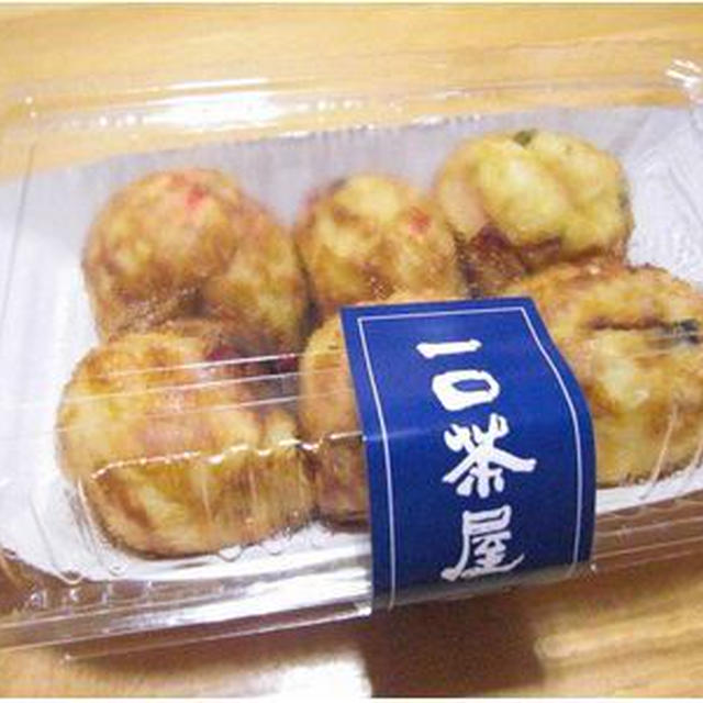 *一口茶屋*たこ焼き＆白いたい焼き*