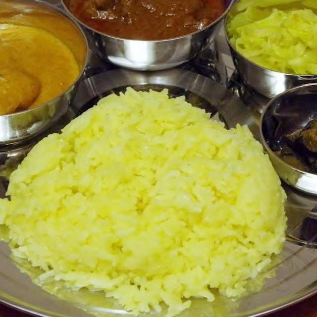 バターチキンカレーとラムマサラカレー