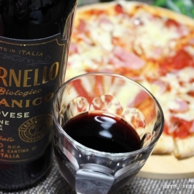 【おうちでイタリアバル】「タヴェルネッロ オルガニコ」で楽しむおうちピザと、石釜風ピザの焼き方。