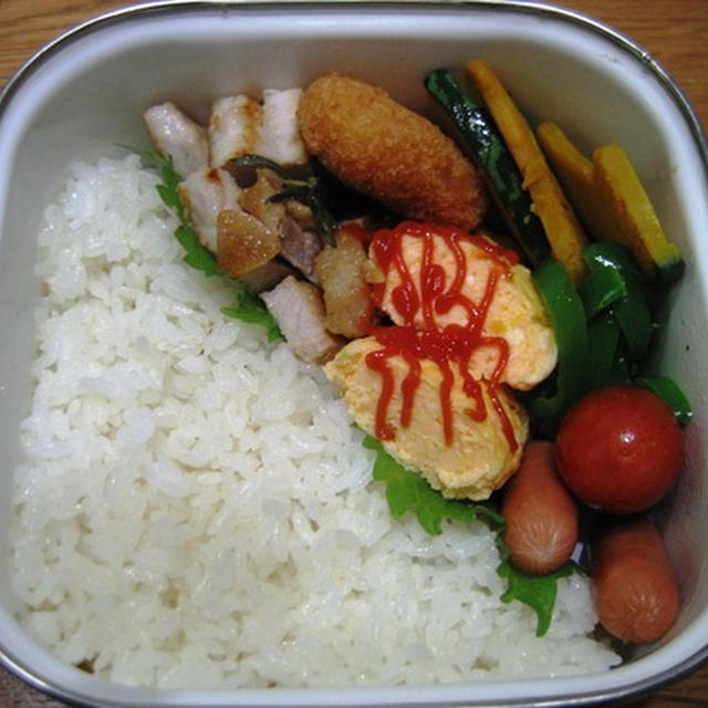 ローズマリーポーク弁当、フルーチェでおやつ