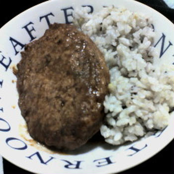 ローカロハンバーグ