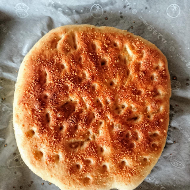 フォカッチャ、穴あけすぎ！