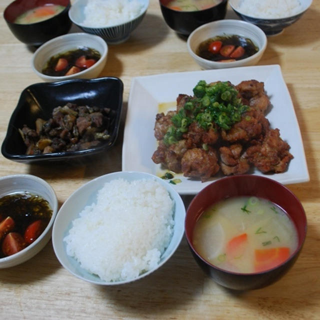 昨夜は豚子コマの唐揚げなど～！