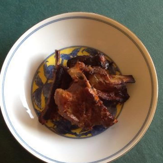 さあ、肉だよ！文句あるかい？
