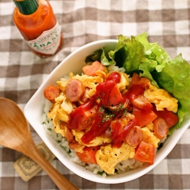 朝食はこれで決まり！フルーツトマトのスクランブルエッグ丼