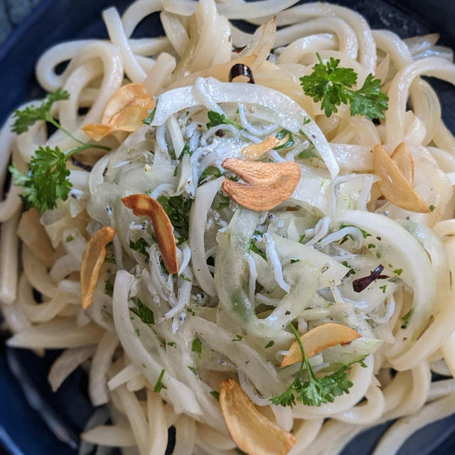 新玉ねぎとしらすのパスタ風うどん