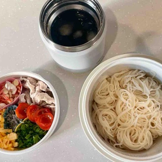 今日のスポ弁は麺類です！