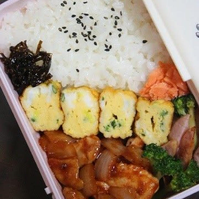 10月24日　　鶏の ケチャップ炒め弁当