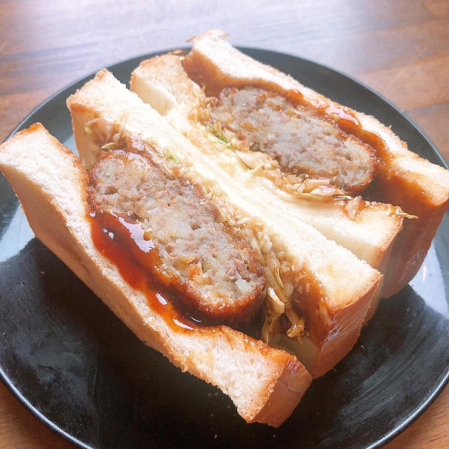 朝ごはんはコロッケサンドです By みきママさん レシピブログ 料理ブログのレシピ満載