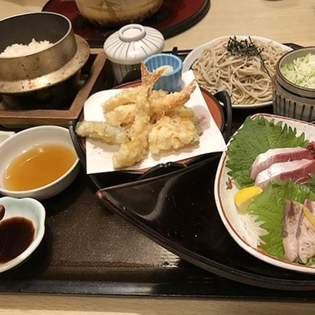 サガミ富田林店で熟年デート？