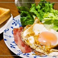 醤油×ソースの目玉焼き