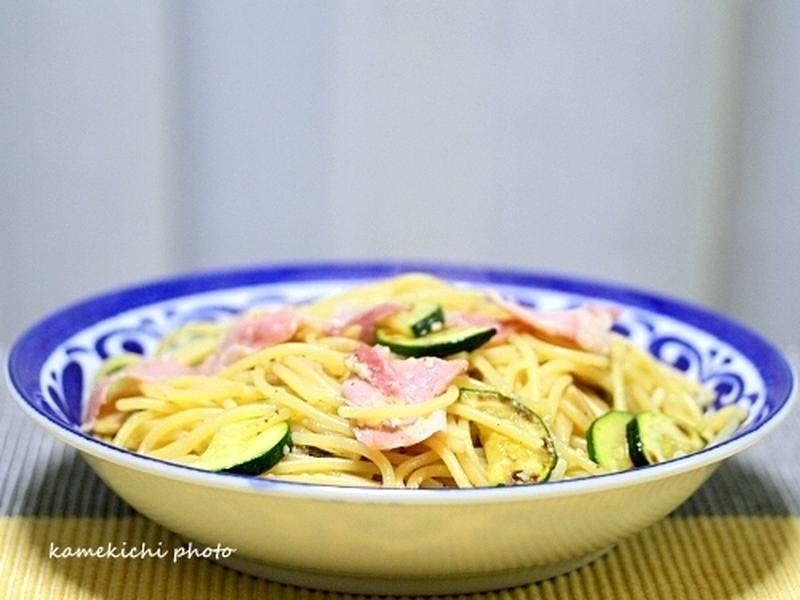 「ハムとズッキーニのチーズパスタ」＆「お疲れのちょこっと焼き鳥」