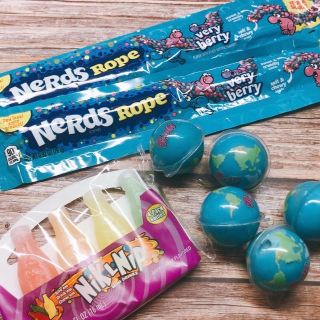 YouTubeで人気の韓国お菓子　地球グミが届きました
