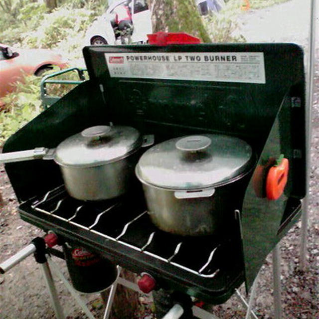 五合を鍋で炊いてる途中in平湯キャンプ場