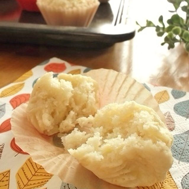 生協のお土産で♪おからバナナはちみつレモンカップケーキ！