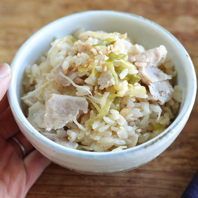 レシピ。長ネギと豚バラの中華炊き込みごはん