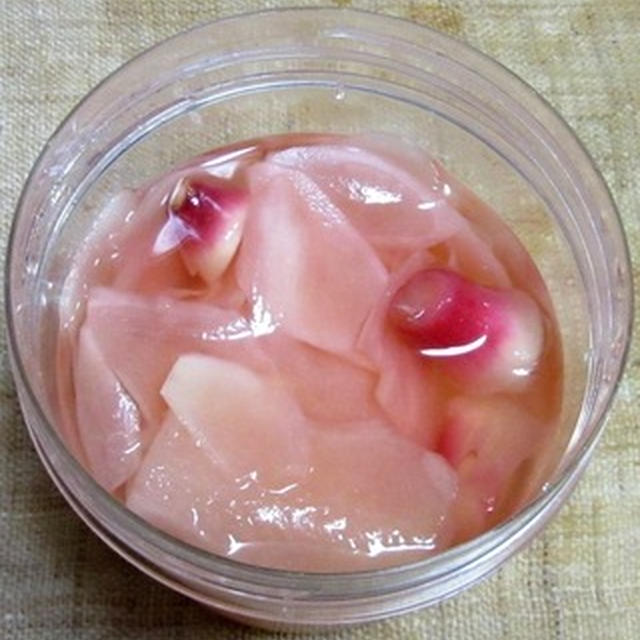 しっかりピンク色、新生姜の甘酢漬け