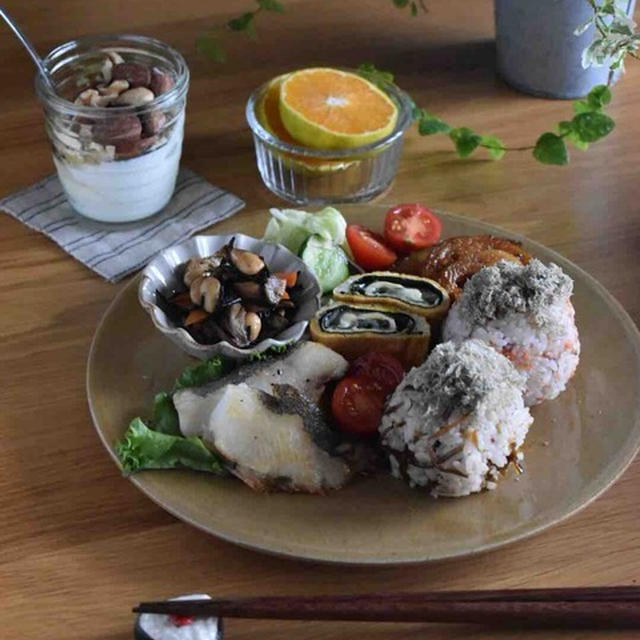 作り置きから朝ごはん♪…国体結果。