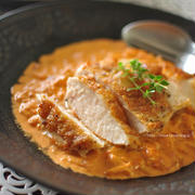 母の日にも♡【鶏胸肉のソテー　トマトクリーム添え（マリーミーチキン）】で晩ごはん