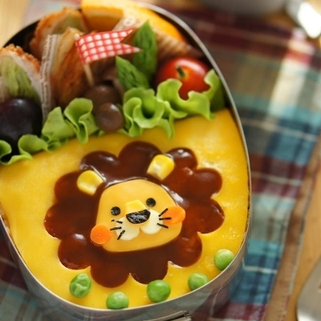 デミグラスソースでライオンのオムライス弁当♪