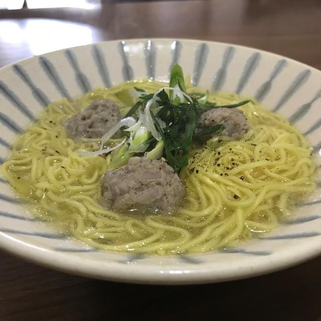 リメイクでまたまたラーメンのお昼 (￣▽￣;)