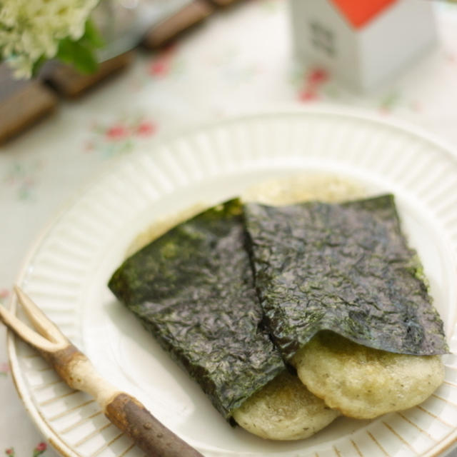 よもぎ餅　バター焼き　と桜の写真