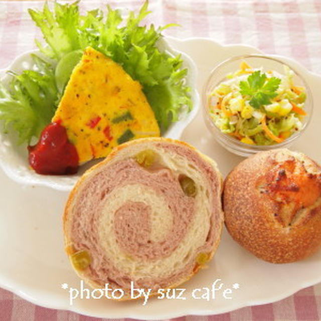 今日は３年目のレッスンでした［SAKURAロール、明太子ポテトフランス）。。。